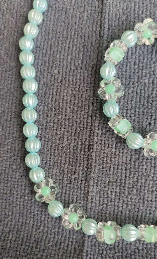 Bluebell Necklace & Bracelet Set Green Shade