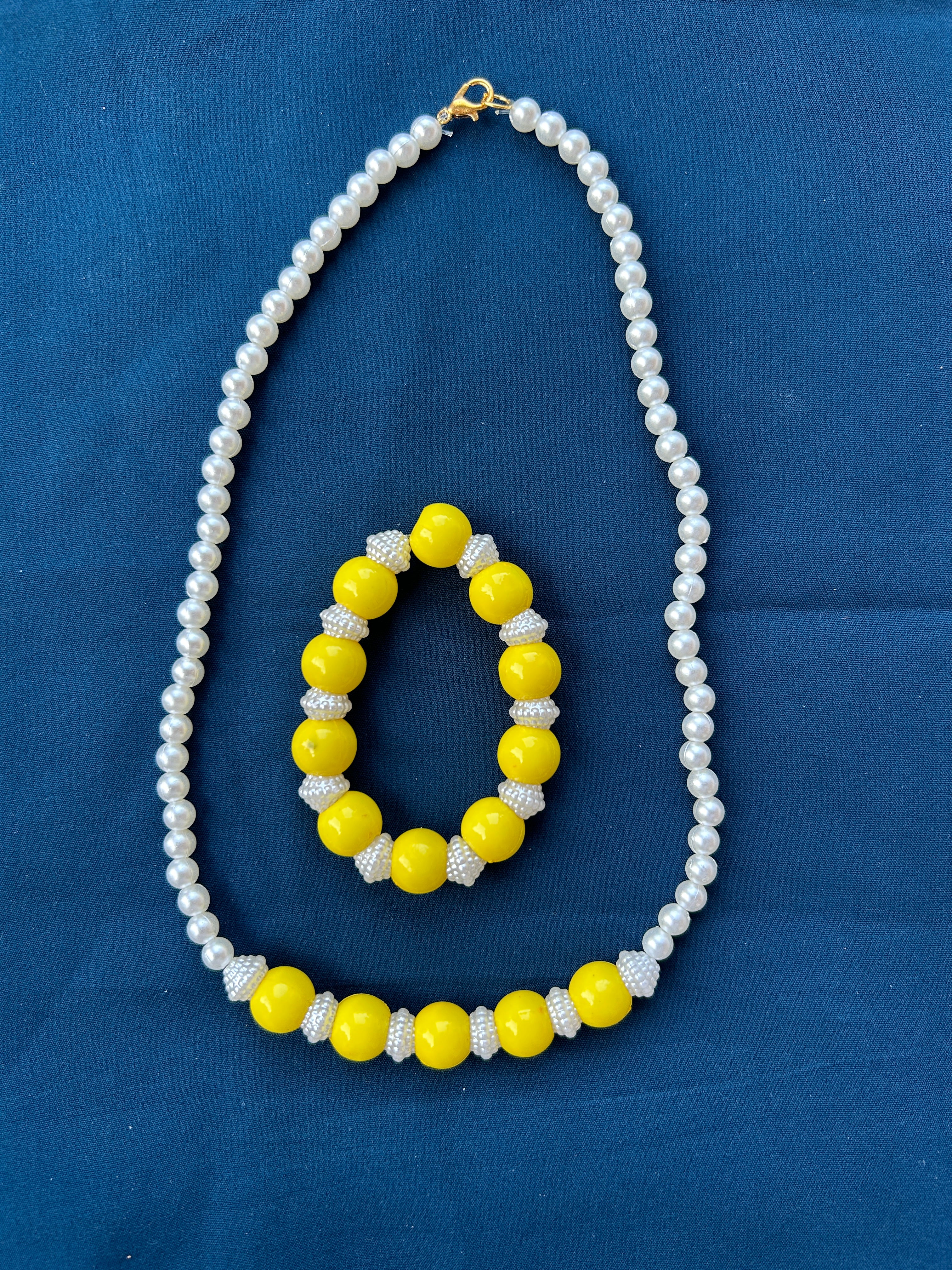 Vellaramkallu with Yellow Bead – Kids Chain & Bracelet Set